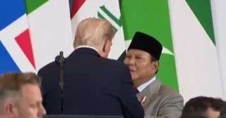 ميكروفون مفتوح ينقل حديث ترامب ورئيس إندونيسيا.. هذا ما حدث بقمة شرم الشيخ