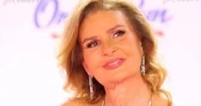 ألوان سيطرت على ريد كاربت مهرجان الجونة.. من الافتتاح للختام