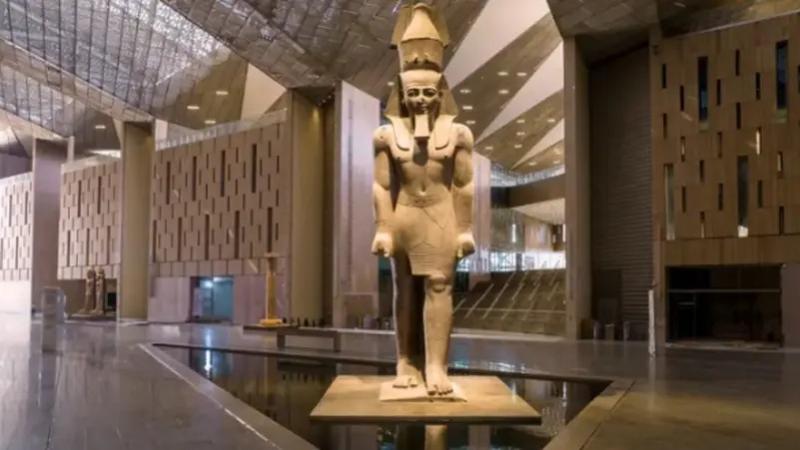 مصر تفتح أبواب التاريخ: المتحف المصري الكبير يبهر العالم