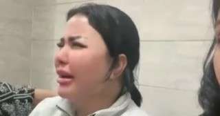 زوجة إسماعيل الليثي تنهار: ابني توفى من سنة وجوزي النهارده.. صبرني يارب