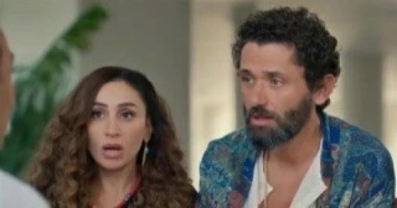 بيان كريم محمود عبد العزيز: دينا الشربيني لم تكن سبب طلاقي.