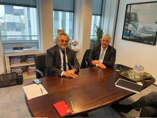 استكمالًا لجولته الترويجية بفرنسا.. رئيس اقتصادية قناة السويس يلتقي مسؤولي شركات Voltalia و Groupe HOLDER وشركة AGL لبحث التعاون المشترك