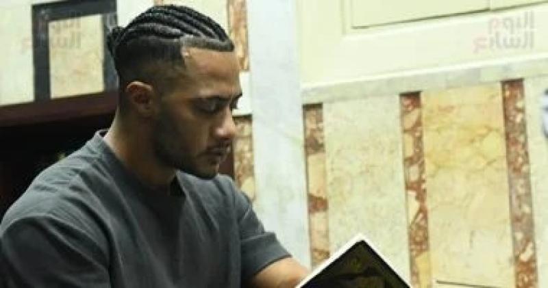 هل يلزم قانونيًا حضور محمد رمضان جلسة استئناف حكم حبسه؟ توضيح قانوني