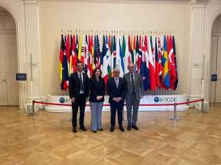 رئيس اقتصادية قناة السويس يستعرض الفرص الاستثمارية أمام منظمة التعاون الاقتصادي والتنمية ويلتقي أمينها العام لتعزيز التعاون وجذب الاستثمارات الفرنسية