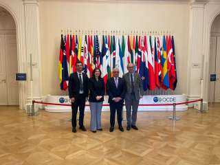 رئيس اقتصادية قناة السويس يستعرض الفرص الاستثمارية أمام منظمة التعاون الاقتصادي والتنمية ويلتقي أمينها العام لتعزيز التعاون وجذب الاستثمارات الفرنسية