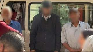 محامي ضحايا مدرسة سيدز يؤكد أن الأمر لا يقتصر على تصرفات فردية،... محامي ضحايا مدرسة سيدز يؤكد أن الأمر لا يقتصر على تصرفات فردية، بل يقف وراءه من يوجّه ويستفيد من هذه الأفعال.