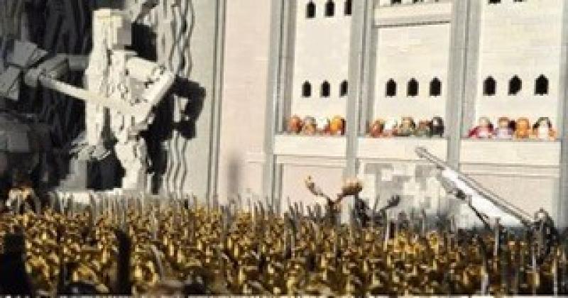 محب للعبة LEGO يعيد إحياء جبل إيريبور بعمل ضخم من 150 ألف قطعة..