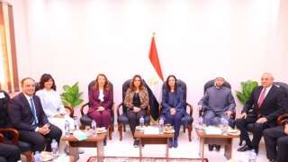 بحضور وزارة الأوقاف.. نبيلة مكرم تؤكد أن صندوق مكافحة الإدمان يعمل على نشر ثقافة التوعية والعلاج.