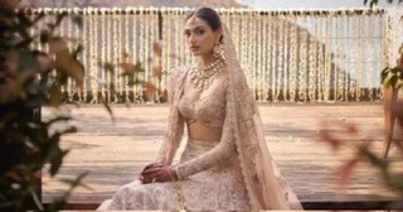 5 تسريحات شعر موضة 2026 على الطريقة الهندية ممكن تجربيها فى فرحك