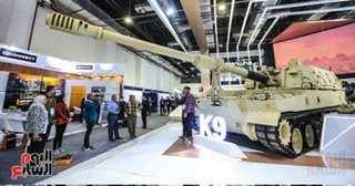 سيارة VIP مدرعة تثير إعجاب الزوار في معرض “إيديكس 2025”.