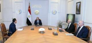 الرئيس عبد الفتاح السيسي يجتمع اليوم، مع الدكتور مصطفى مدبولي رئيس مجلس... الرئيس عبد الفتاح السيسي يجتمع اليوم، مع الدكتور مصطفى مدبولي رئيس مجلس الوزراء، والسيد محمد عبد اللطيف وزير التربية والتعليم والتعليم الفني