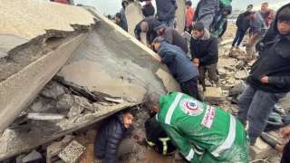 برد وأمطار ونازحون.. «بيرون» يعمّق مأساة ربع مليون شخص في غزة برد وأمطار ونازحون.. «بيرون» يعمّق مأساة ربع مليون شخص في غزة