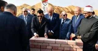 مساحته 5600 متر.. وضع حجر الأساس لأول مسجد يُنسب لقضاة مصر بالتجمع. مساحته 5600 متر.. وضع حجر الأساس لأول مسجد يُنسب لقضاة مصر بالتجمع.