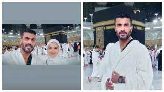 محمد سامي وزوجته مي عمر يؤديان مناسك العمرة أمام الكعبة محمد سامي وزوجته مي عمر يؤديان مناسك العمرة أمام الكعبة