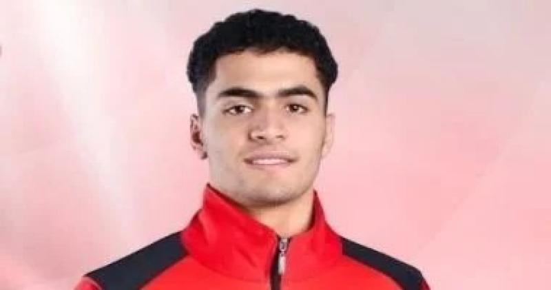 مصطفى بكرى يحصد ذهبيتين وفضيتين وبرونزية بالبطولة العربية للأثقال بقطر