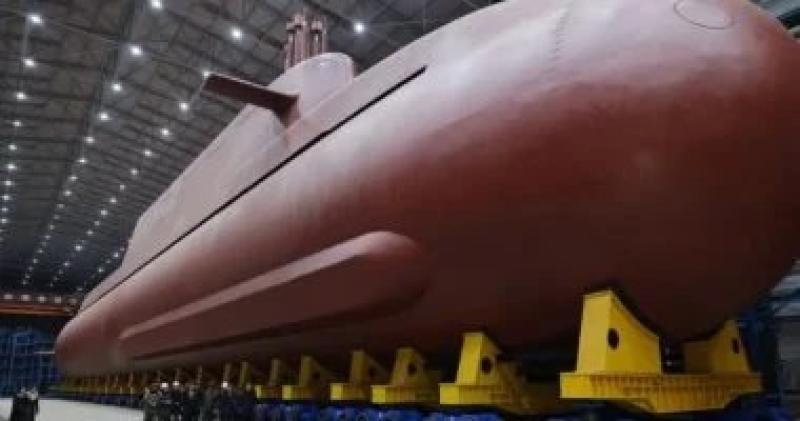 كوريا الشمالية تكشف صوراً جديدة لأول غواصة تعمل بالطاقة النووية