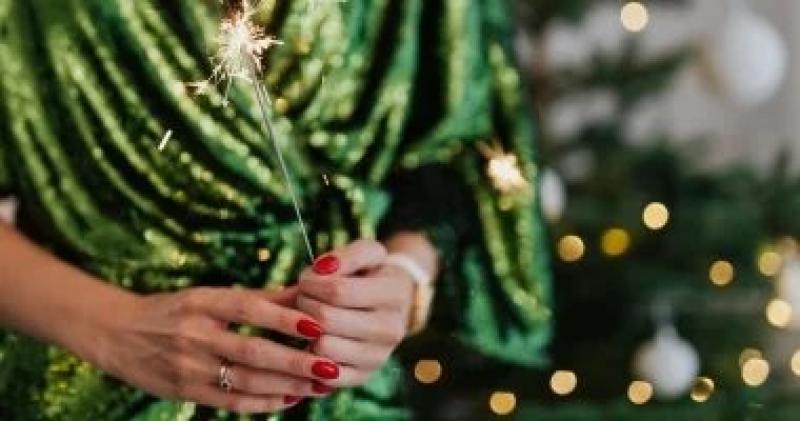 أفضل 5 ألوان لإطلالتك فى ليلة رأس السنة.. من الأسود للأخضر الزمردى
