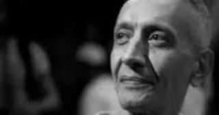 أسرة المخرج عمرو بيومى تستقبل واجب العزاء بحضور المقربين أسرة المخرج عمرو بيومى تستقبل واجب العزاء بحضور المقربين