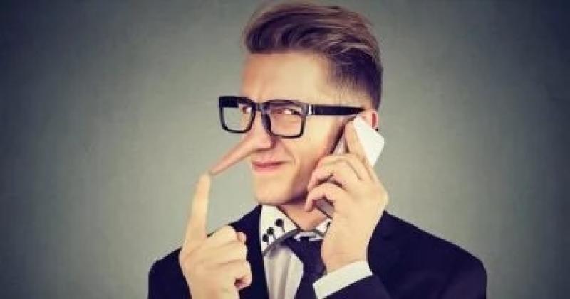 3 أسئلة أقوى من أى جهاز لكشف الكذب.. مدعومة من علم النفس