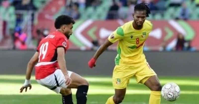 مروان عطية يسجل هدف تقدم منتخب مصر على بنين