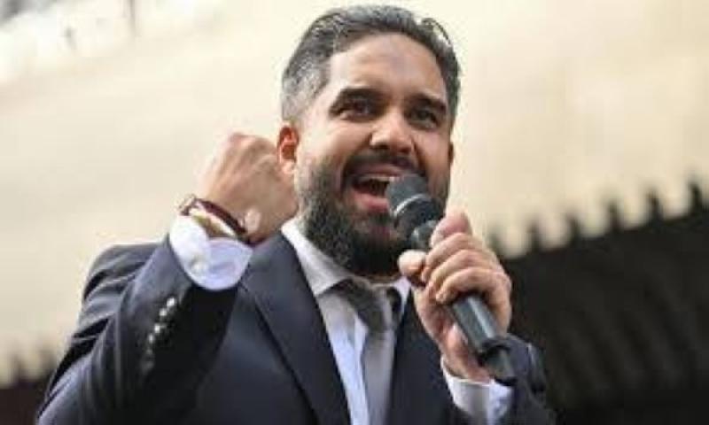 نجل مادورو يعلن أن والده محتجز قسرًا، ويدعو المجتمع الدولي إلى التضامن معه.