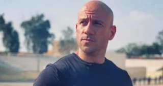 الفنان أحمد مكي يواجه مشاكل مع مديرة أعماله إثر الإفصاح عن حسابات الميزانية.