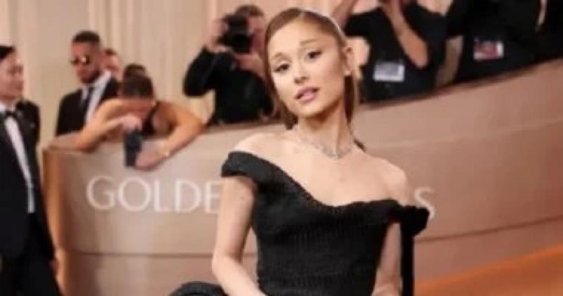 5 نجمات يرتدين الأسود فى حفل جوائز جولدن جلوب 2026..