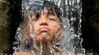 فوائد العلاج بالماء البارد.. اكتشافات جديدة للباحثين.