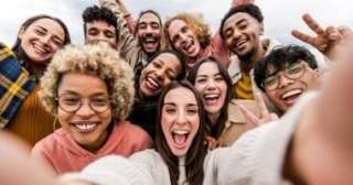 5 سمات يتميز بها جيل Z فقط.. بيحبوا يحوشوا وعمليين