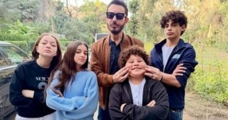 من وحى مسلسل لعبة وقلبت بجد.. هل يجب منع الأطفال عن الأجهزة الذكية؟