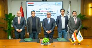 باستثمارات 16 مليون دولار.. اقتصادية قناة السويس توقع عقد مشروع ”Nile Ferro Alloys” الهندي للسبائك المعدنية في ”وادي التكنولوجيا” بسيناء