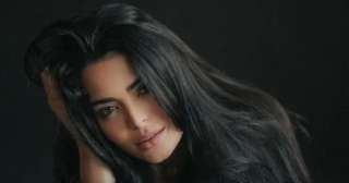 أسماء جلال أيقونة الموضة للبنات.. من الكاجوال للسوارية إطلالات كشفت أناقتها أسماء جلال أيقونة الموضة للبنات.. من الكاجوال للسوارية إطلالات كشفت أناقتها