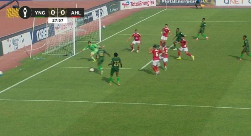 «شوبير الوحيد اللي شافها».. خبير تحكيمي: هدف يانج أفريكانز في الأهلي غير صحيح