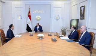 الرئيس عبد الفتاح السيسي يجتمع اليوم، مع الدكتور مصطفى مدبولي رئيس مجلس... الرئيس عبد الفتاح السيسي يجتمع اليوم، مع الدكتور مصطفى مدبولي رئيس مجلس الوزراء، والسيد أحمد كجوك وزير المالية.