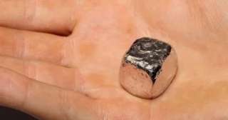 سعره أعلى من الذهب والألماس.. تعرف على أغلى معدن في العالم وأبرز استخداماته