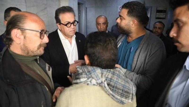 في جولة مفاجئة بأول أيام رمضان.. وزير الصحة يحيل مدير مستشفى السلام التخصصي للتحقيق