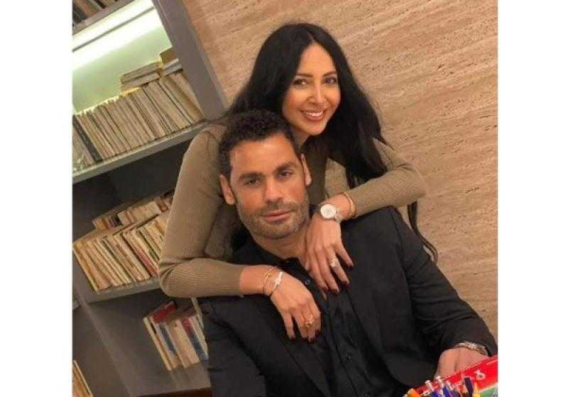 تفاصيل علاقة محمد عبد المنصف وإيمان الزيدي: ابتعدت عن الفن و«الخروجات» كانت محدودة وشخص كشف السر لـ«لقاء»