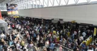 الجارديان: إلغاء آلاف الرحلات فى أسوأ فوضى سفر منذ أزمة «كورونا»