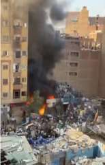 حريق ضخم يلتهم مخزن خردة وفرز قمامة بالعمرانية.. والأدخنة تُغطى سماء المنطقة (تفاصيل)