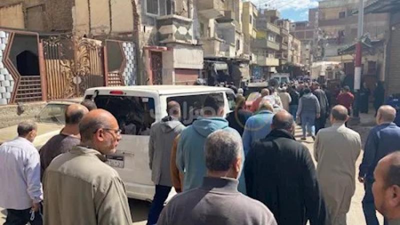 تشييع جثمان زوجة الشحات مبروك في كفر الشيخ