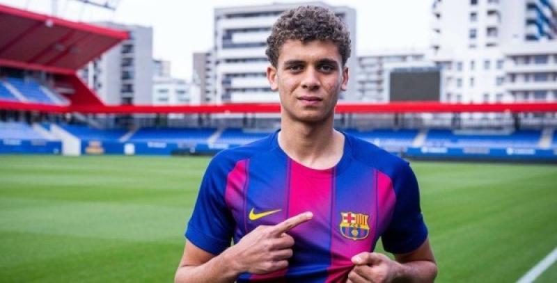 حمزة عبدالكريم يفتتح شريط أهدافه مع برشلونة