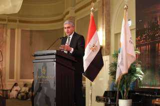 وزير السياحة والآثار يُشارك في السحور السنوي للاتحاد المصري للغرف السياحية