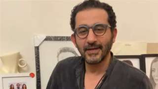 سدد عنه دينًا بـ 600 ألف جنيه.. أحمد حلمي يتهم مدير منزله بالنصب عليه عبر فواتير وهمية