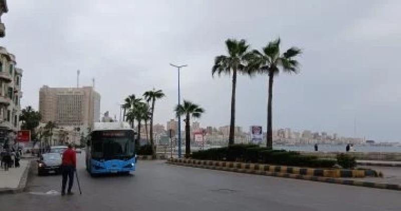 تحذير عاجل .. سحب رعدية وأمطار قد تصل للسيول على هذه المناطق