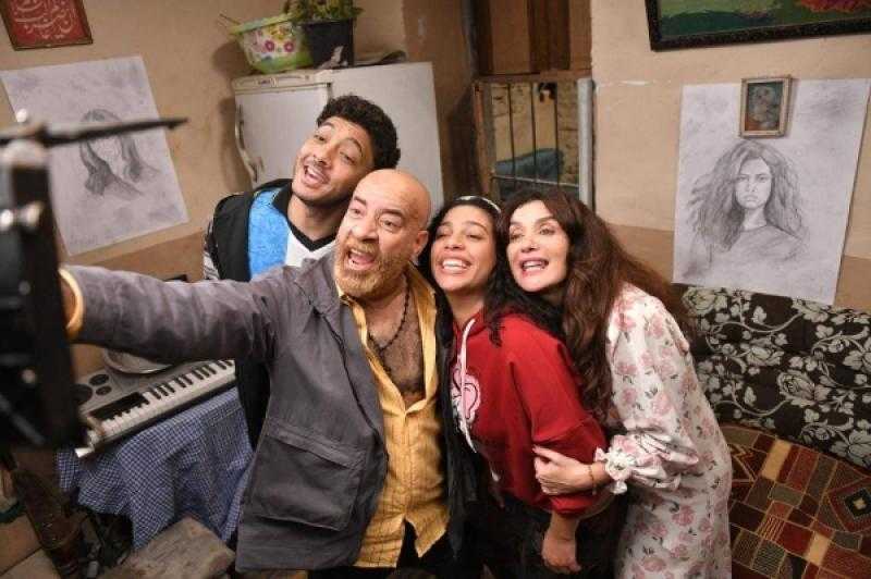 طارق الشناوى منتقدًا «فاميلى بيزنس»: «محمد سعد اشترى فيلم مسروق»