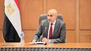 «لا يليق بدولة بحجم مصر».. تحرك برلمانى ضد قرار «التعليم» المفاجئ اليوم بـ تعليق الدراسة بعد بدئها