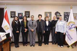 المستشارة أمل عمار تبحث مع مفوضة المساواة بقبرص سبل تعزيز التعاون في... المستشارة أمل عمار تبحث مع مفوضة المساواة بقبرص سبل تعزيز التعاون في مجال تمكين المرأة