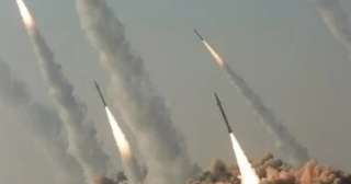 هجوم مشترك لحزب الله والحرس الثوري والحوثيين بالصواريخ على إسرائيل