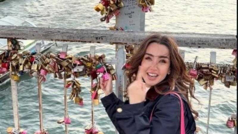 غير تقليدي.. هنا الزاهد تخطف الانظار بأحدث جلسة تصوير