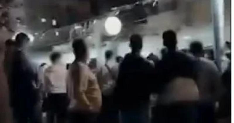 معركة ساعة الذروة.. الأمن يكشف كواليس فيديو مشاجرة مترو الأنفاق